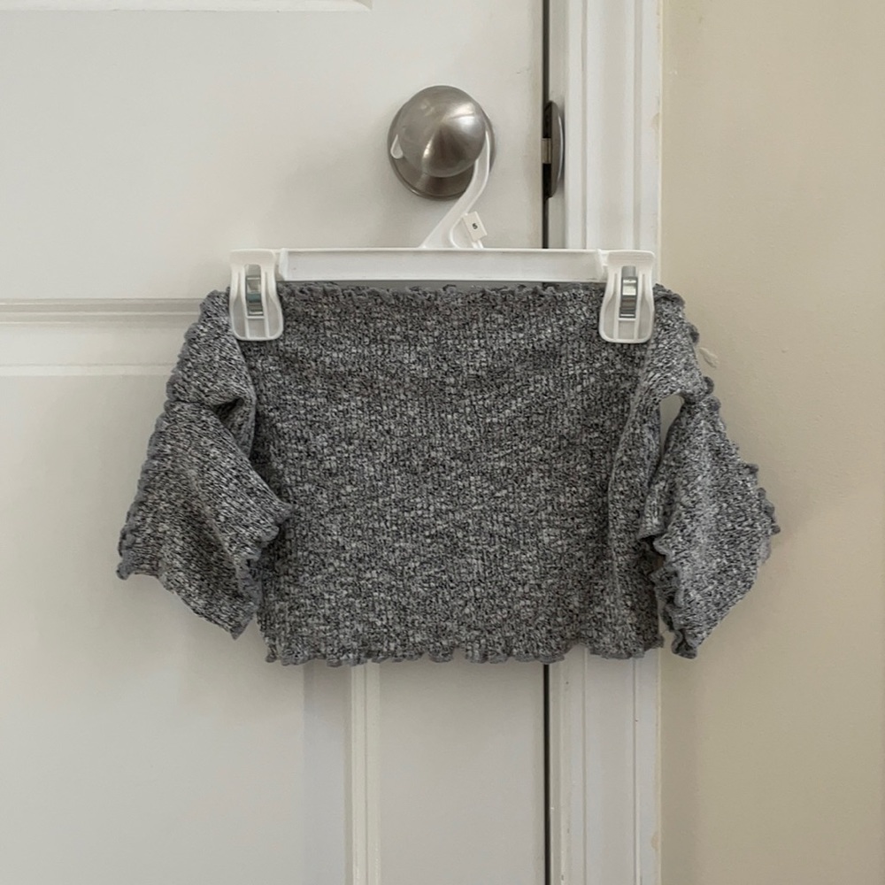 american threads, grey crop top, large